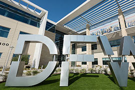 DFW-airport-sign-2