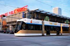 Milwaukee Unveils New Streetcar Service
