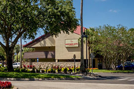 Midpointe-hotel-exterior