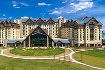 gaylord-rockies-exterior-1