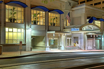 entrance-hilton-portland