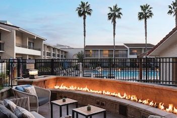 Marriott Santa Clara Renovation FirePit