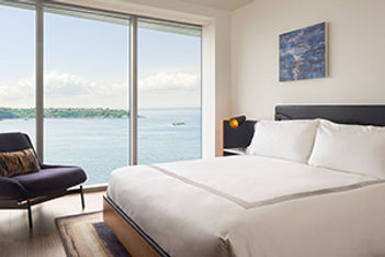 thompson-seattle-deluxe-king-room