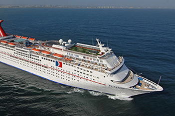 Carnival-elation-ship-at-sea