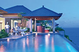 Banyon Tree Ungasan Bali pool view