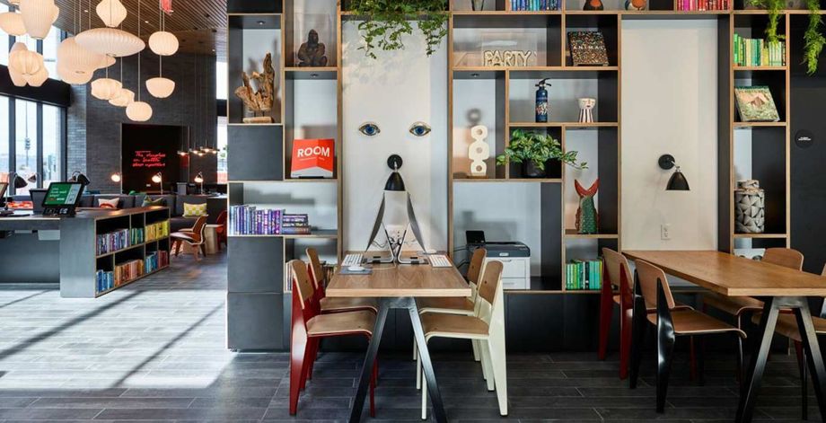 Coworking-space-CitizenM-seattle-pioneer-square