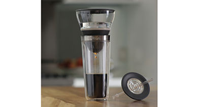 travel-tumbler-iced-coffee
