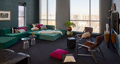 Moxy-Minneapolis-Green-Room