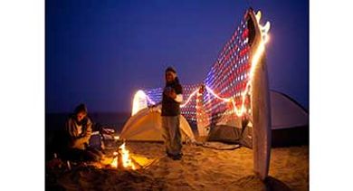 netted-american-flag-lights