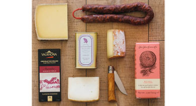 cured-gift-box-european-vacation-foods-cheese