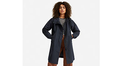 everlane-anorak-recycled-plastic