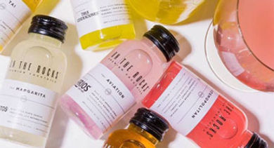bottled-cocktails-on-the-rocks