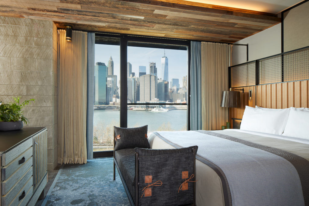 1_Hotel_Brooklyn_Bridge_Skyline_Suite_HI