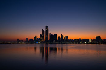 abu dhabi skyline