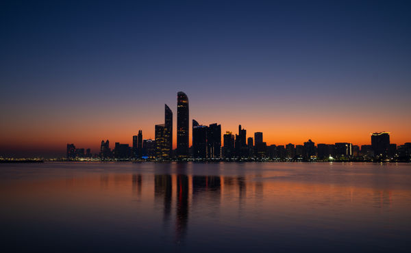abu dhabi skyline