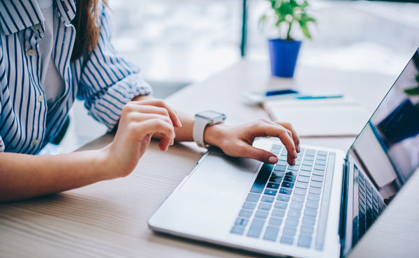 An online tool that lets planners book meetings in real time won the favour of industry decision-makers at a recent event.