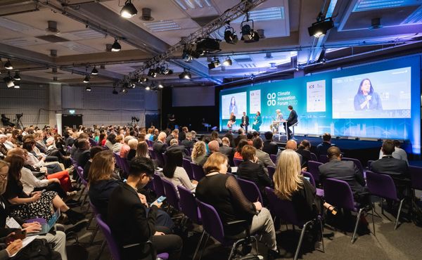 Hours lost to mobile phones at conferences QEII centre reveals