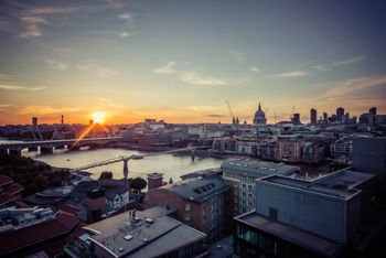 US corporates to flock to UK after fall in pound, says venue group