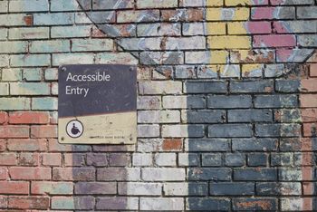 Oddity - events lagging in inclusive events