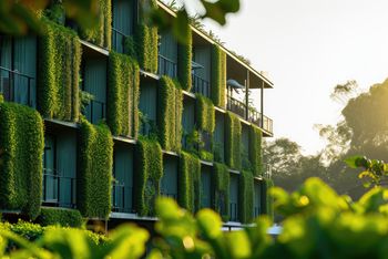 cost vs sustainability hotel