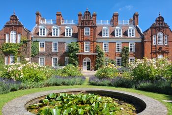 hollywaood newnham
