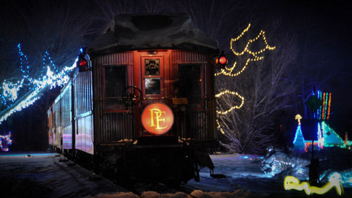 6 Magical Polar Express and Christmas Train Rides | TravelPulse