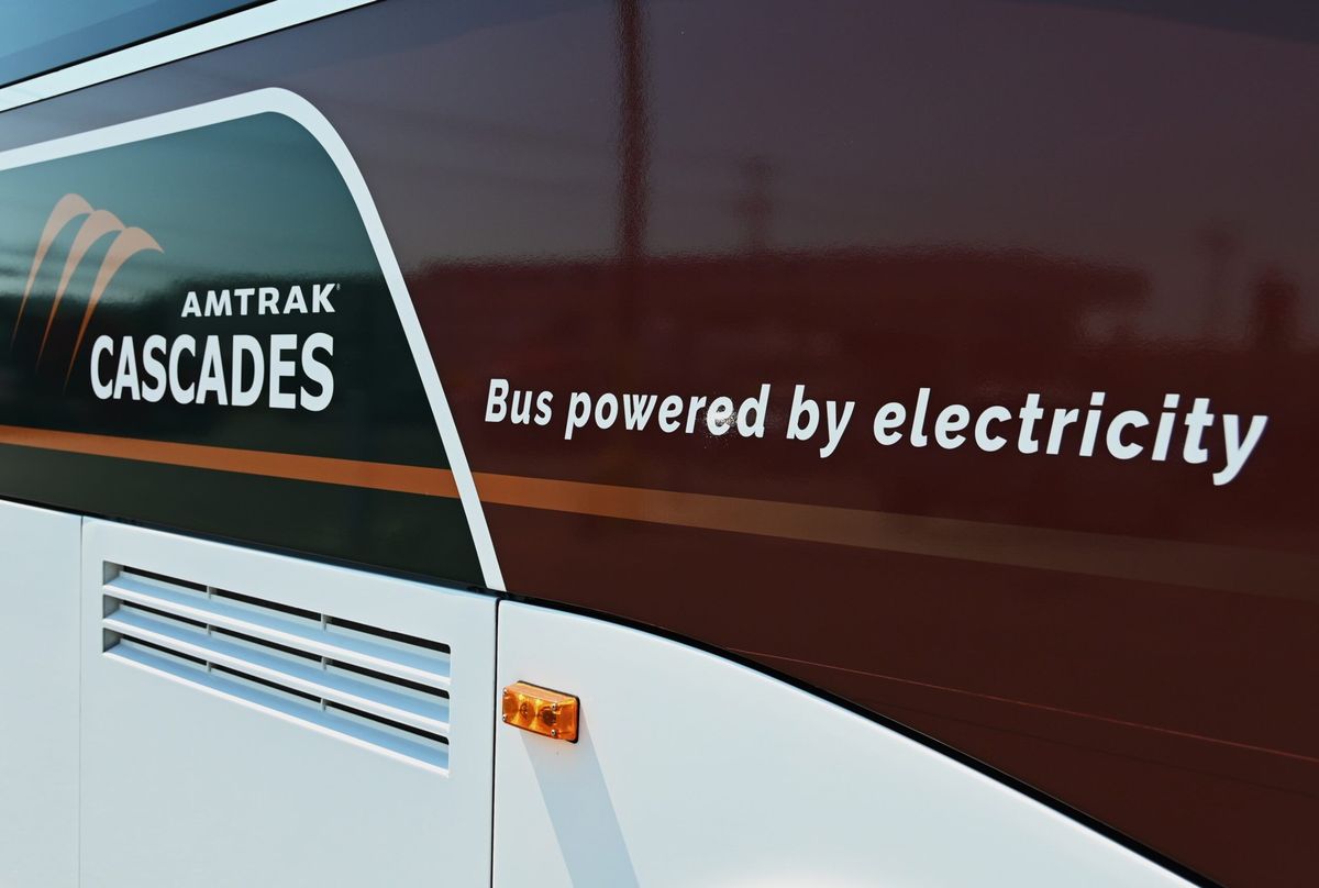 Amtrak Introduces Its First-Ever Electric Bus, Connecting Rail Stations ...