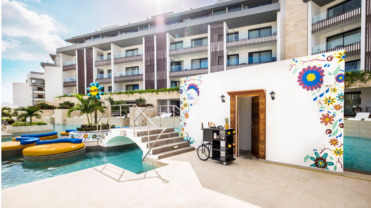 Majestic Elegance Costa Mujeres Opens New FamilyFriendly Bar TravelPulse