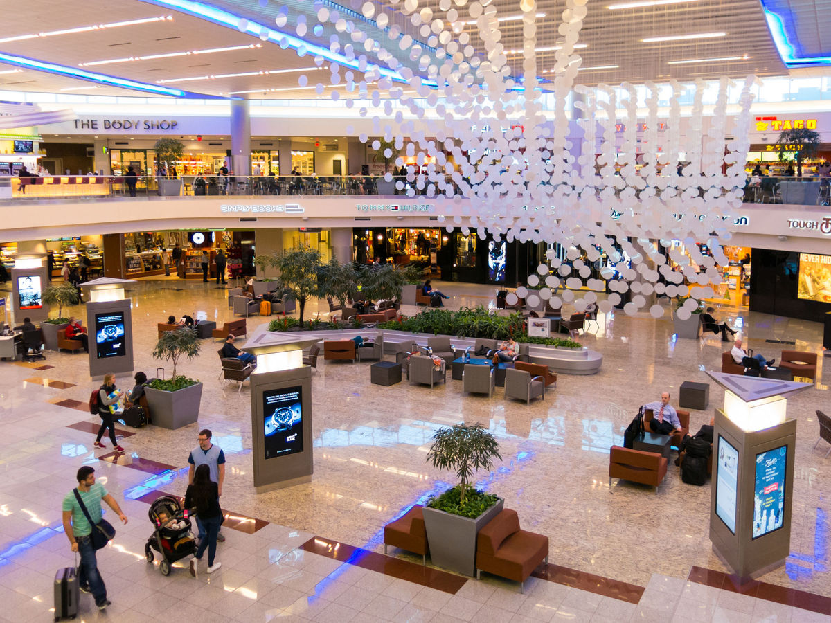 The World's Busiest Airport Goes Smoke-Free