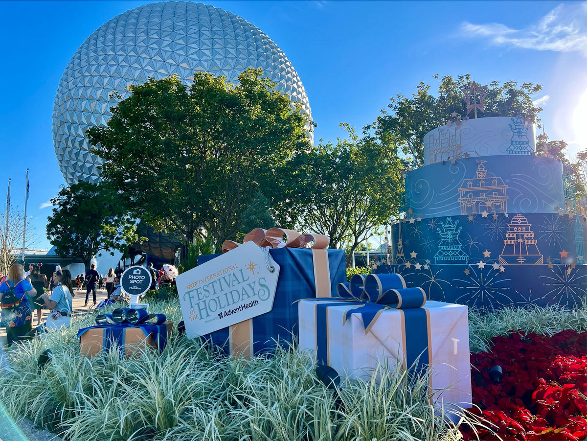 La Befana Italy Storyteller at EPCOT International Festival of the Holidays  2021 