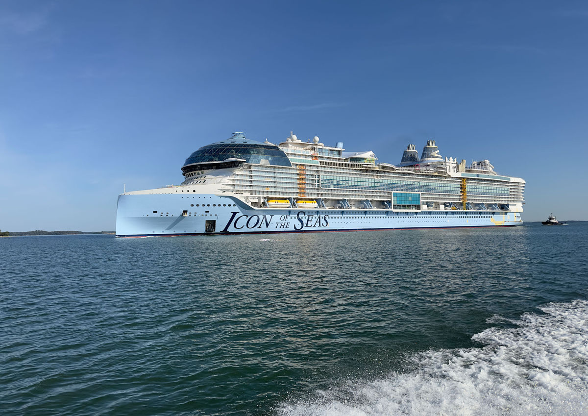 RCI Opens 20252026 Icon Of The Seas Bookings Three Months Ahead Of