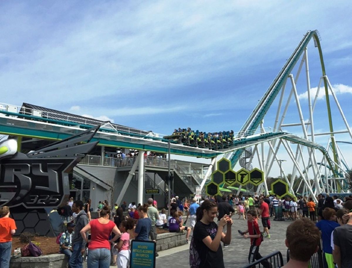 Video Shows Huge Crack That Shut Down Roller Coaster Ride Travelpulse 