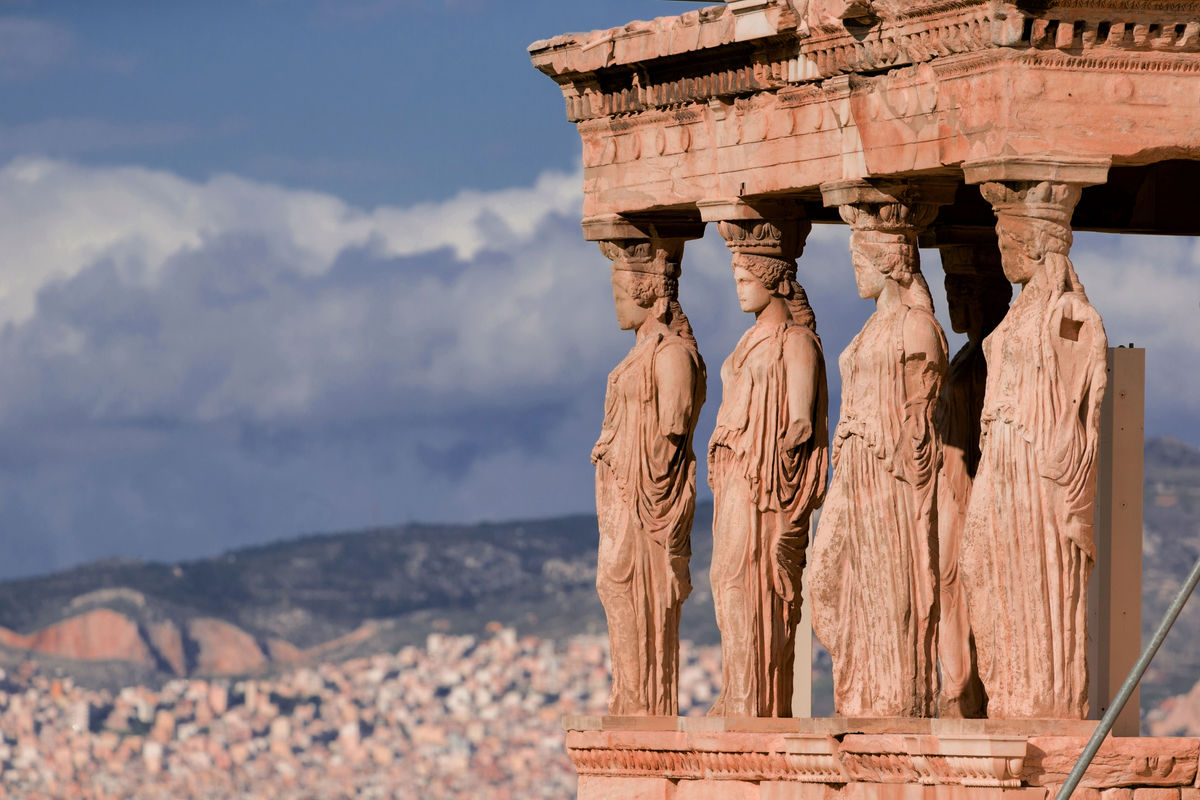 Greece Applies New Measures To Manage Overtourism at Athens’ Acropolis ...