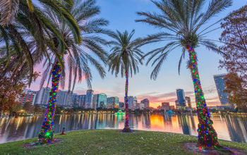 Orlando, Florida, USA downtown skyline at Eola Lake. (Sean Pavone / iStock / Getty Images Plus)