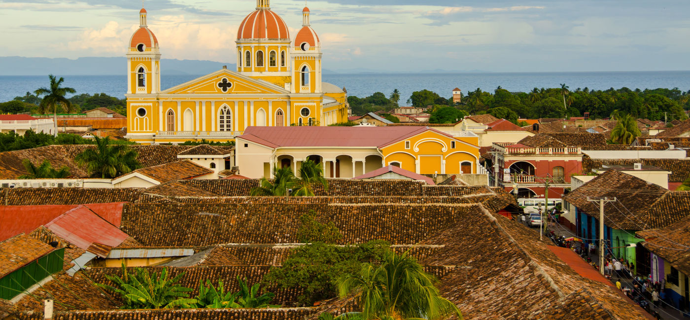 Image: The US government has raised the threat level for travel to Nicaragua and is pulling diplomats' families from the country.  (SimonDannhauer / iStock / Getty Images Plus)