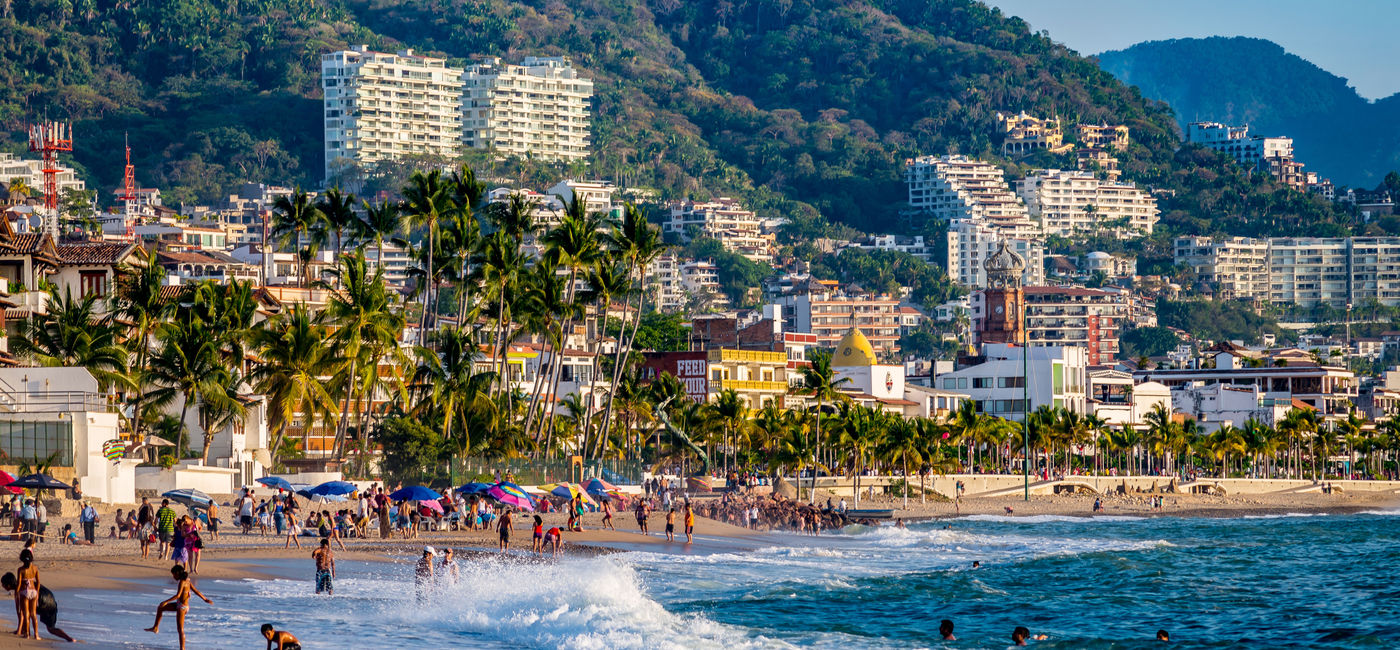 Image: Scenic view of Puerto Vallarta. (photo courtesy of axl5188/iStock/Getty Images Plus) (axl5188 / iStock / Getty Images Plus)