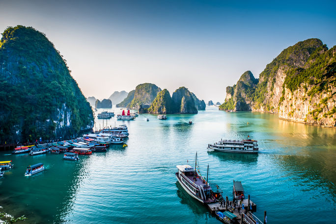 Amazing Halong Bay in the north of Vietnam (photo via SimonDannhauer / iStock / Getty Images Plus)