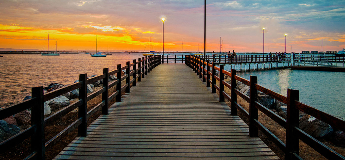 Image: PHOTO: Atardecer en el malecon de la paz (Photo via vic-yee68 / iStock / Getty Images Plus)