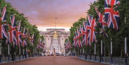 Buckingham-Palace-London-England