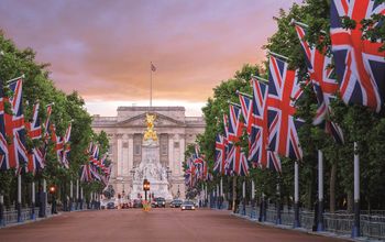 Buckingham-Palace-London-England