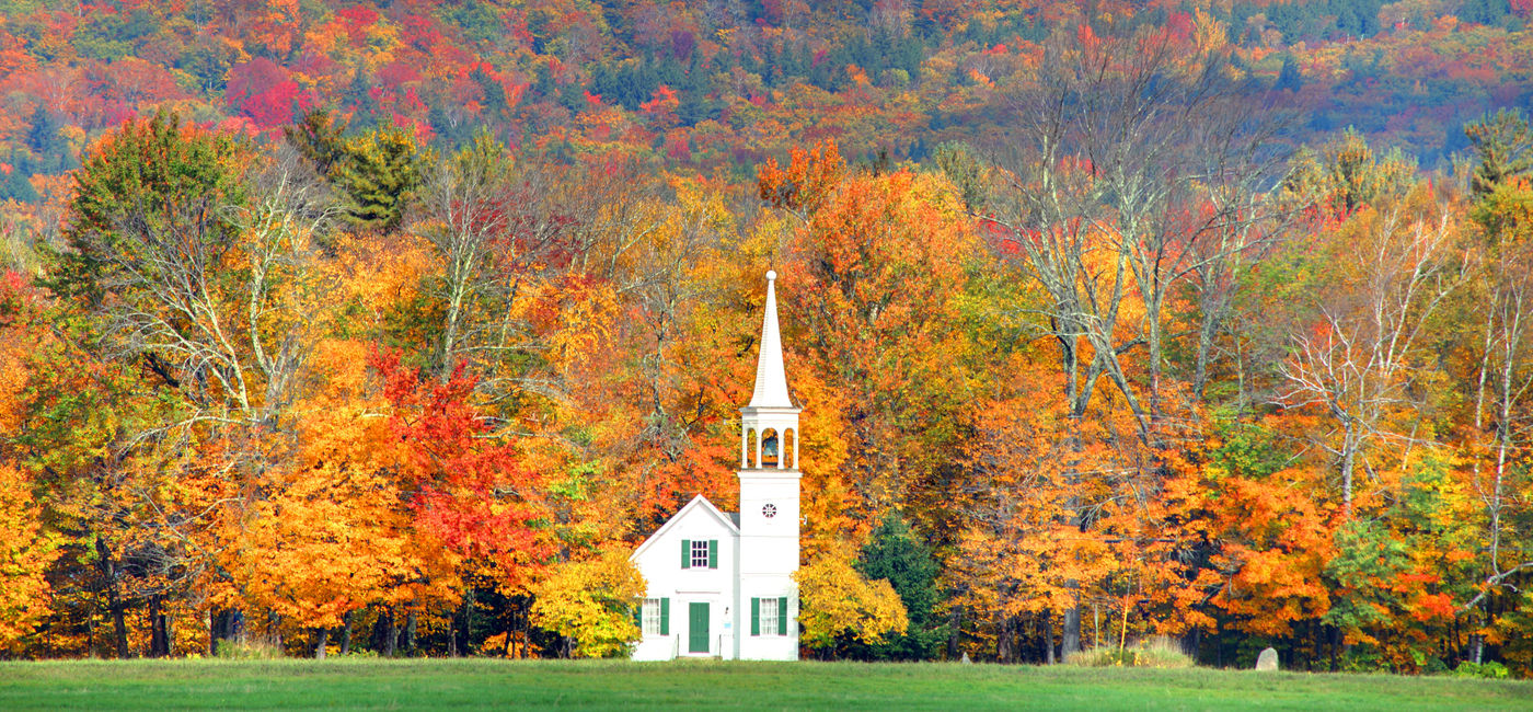 Image: PHOTO: Fall color is expected to reach its peak later than usual this year. (photo via DenisTangney Jr/iStock/Getty Images Plus) (DenisTangneyJr / iStock / Getty Images Plus)