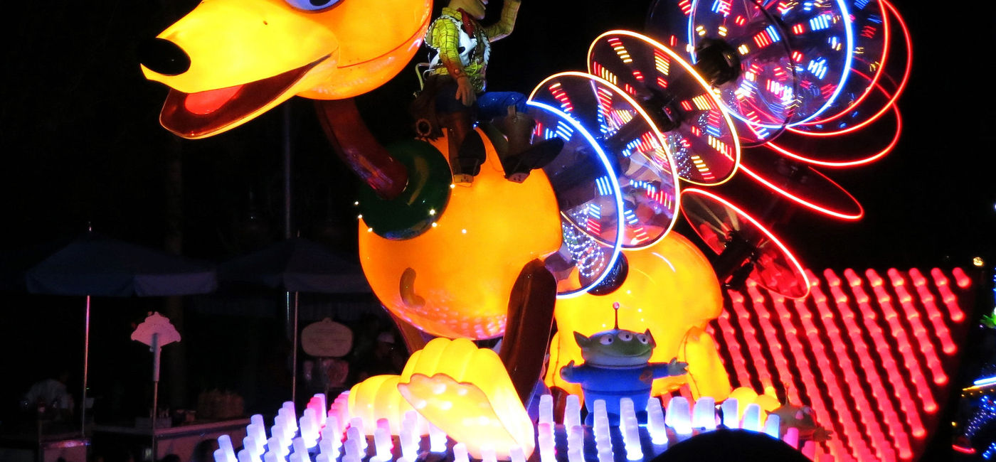 Image: PHOTO: Toy Story's Slinky Dog in Disney’s Paint the Night parade. (photo via Flickr/Ruth Hartnup)