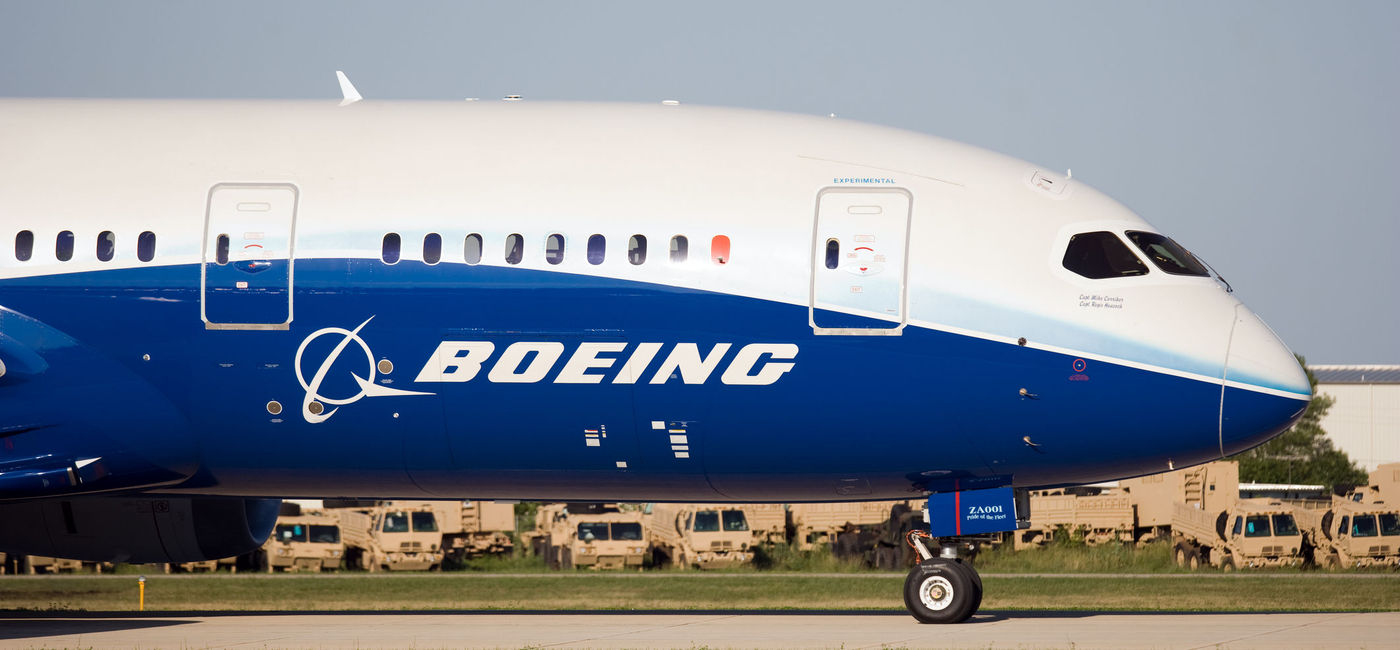 Image: PHOTO: Boeing 787 Dreamliner. (photo via nycshooter/iStock Unreleased)