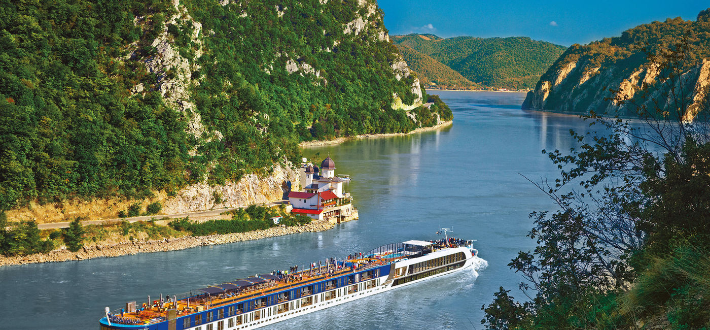 Image: AmaWaterways is offering free pre- or post-cruise land packages on select 2023 and 2024 sailings. (AmaWaterways)
