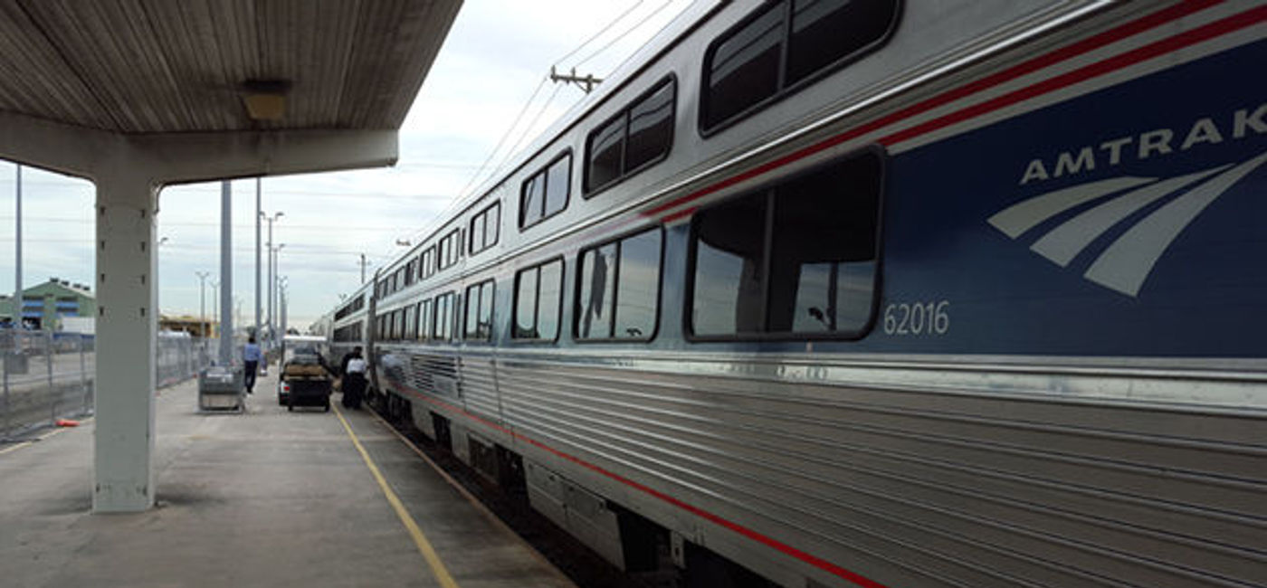 Image: PHOTO: The Amtrak Silver Meteor. (photo by Brian Major)
