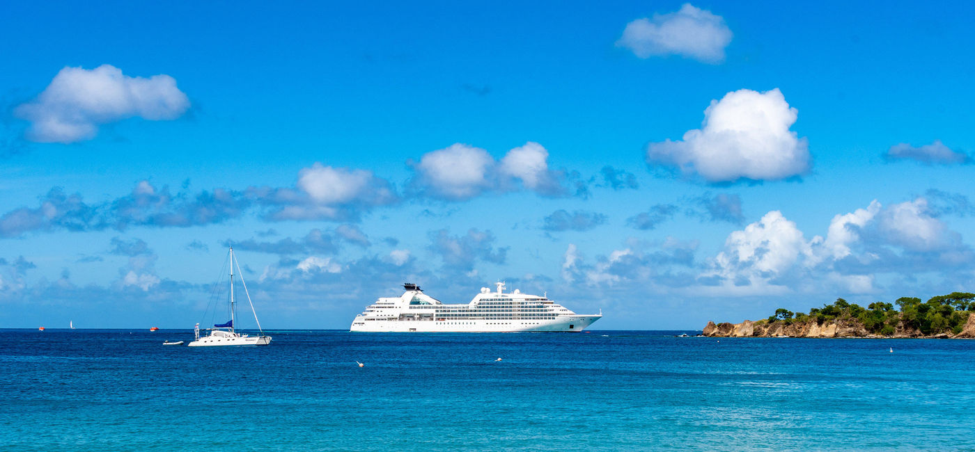 Image: Seabourn Odyssey in Caribbean. (photo via Seabourn Media)