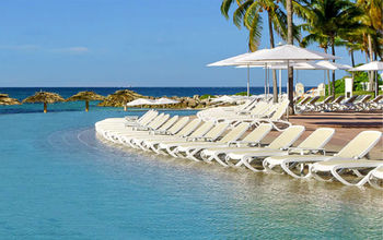 Lighthouse Pointe at Grand Lucayan