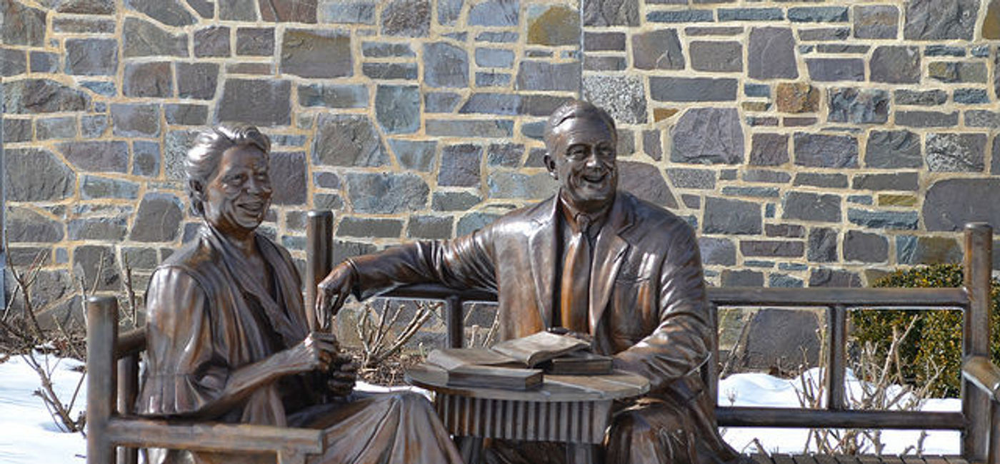 Image: PHOTO: The Franklin D. Roosevelt home and Presidential Library is just one stop on Collette’s tour. (photo via Flickr/Tim Evanson) 