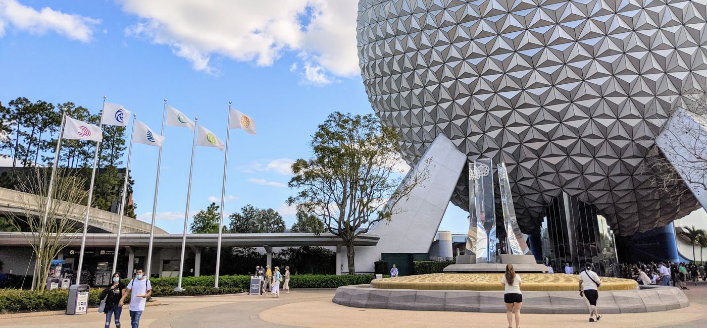 Image: Epcot Entrance (Photo via Lauren Bowman)