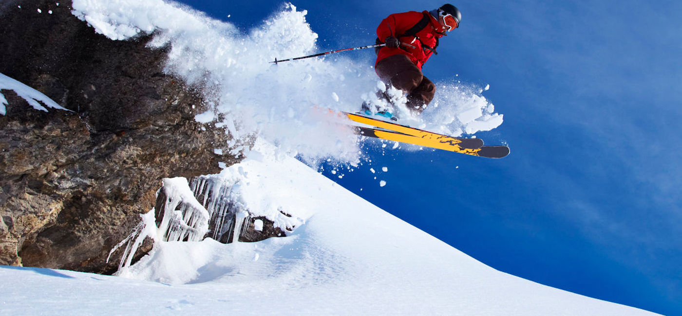 Image: PHOTO: Delta dropping fee for larger checked sporting equipment. (photo via Delta Air Lines)